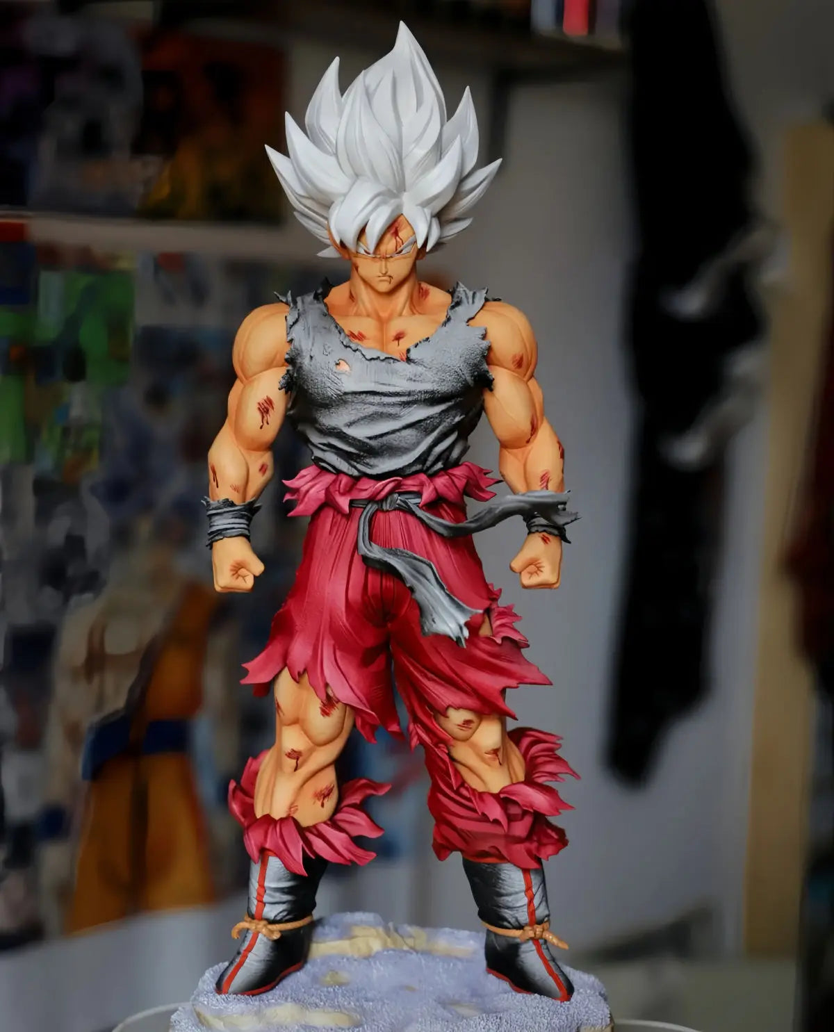 28cm Dragon Ball Anime Figure Super Saiyan Son Goku Character Action Figure PVC Model Statue Decoration Collection Toys Gift 28cm Dragon Ball Anime Figure Super Saiyan Son Goku Character Action Figure PVC Model Statue Decoration Collection Toys Gift